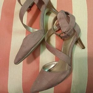 Strappy Suede Pointy Toe Kitten Heels!
